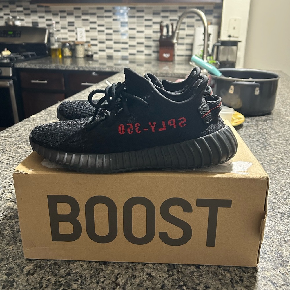 Yeezy boost 350 V2 “Bred”